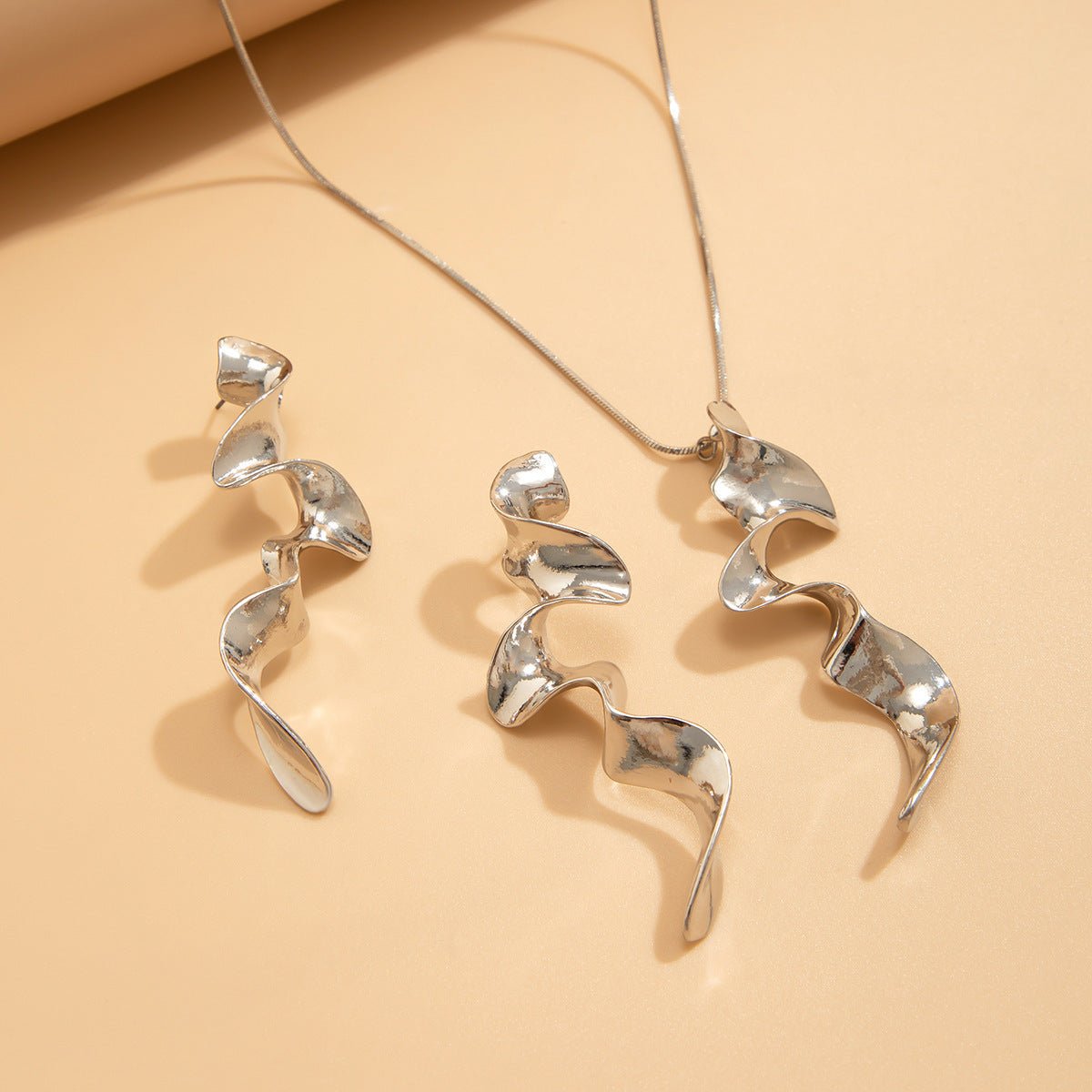 NIAK - Ketting & Oorbellen Set